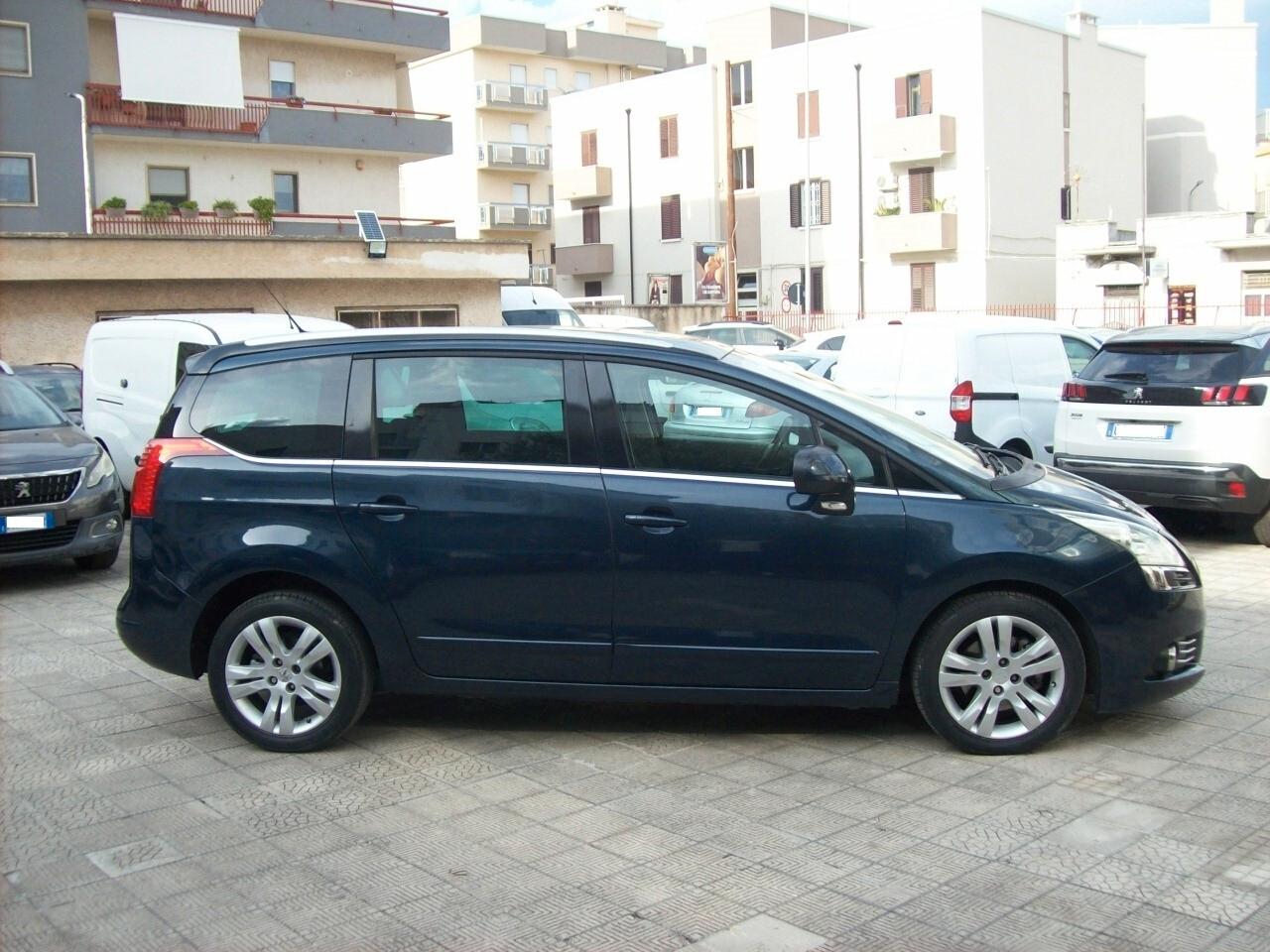 Peugeot 5008 2.0 HDi 150CV Allure Tetto Panoramico