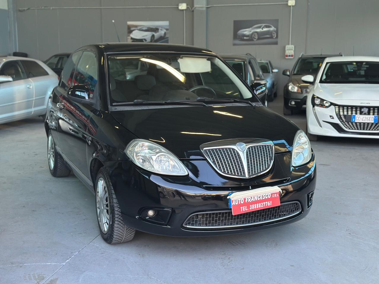Lancia Ypsilon 1.4 Argento