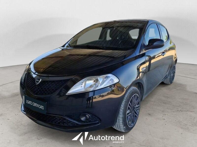 Lancia Ypsilon 1.0 FireFly 70 CV Hybrid Ecochic Gold S&S