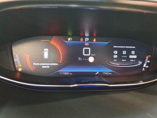 PEUGEOT 3008 BlueHDi 130 S&S EAT8 Active Business