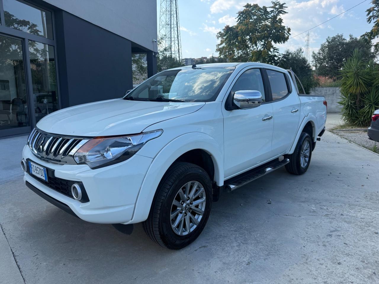 Mitsubishi L200 2.4 DI-D/154CV Double Cab Intense