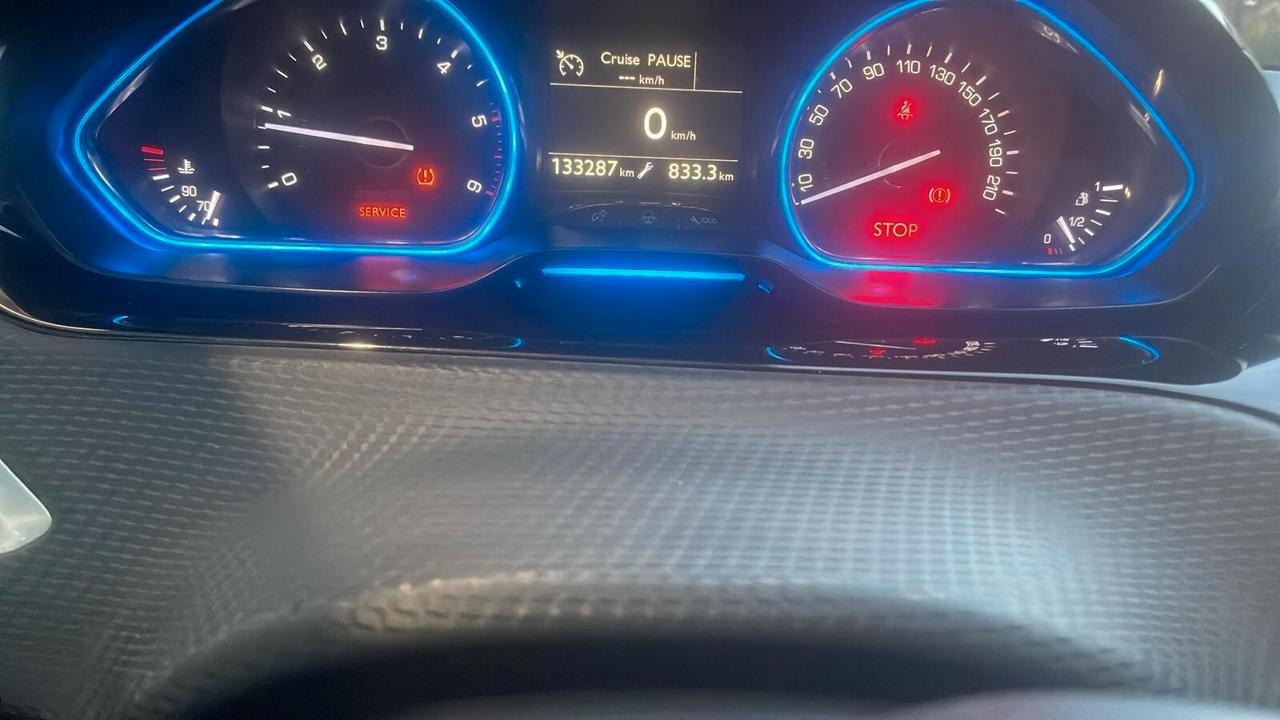 Peugeot 2008 1.6 e-HDi 92 CV Allure