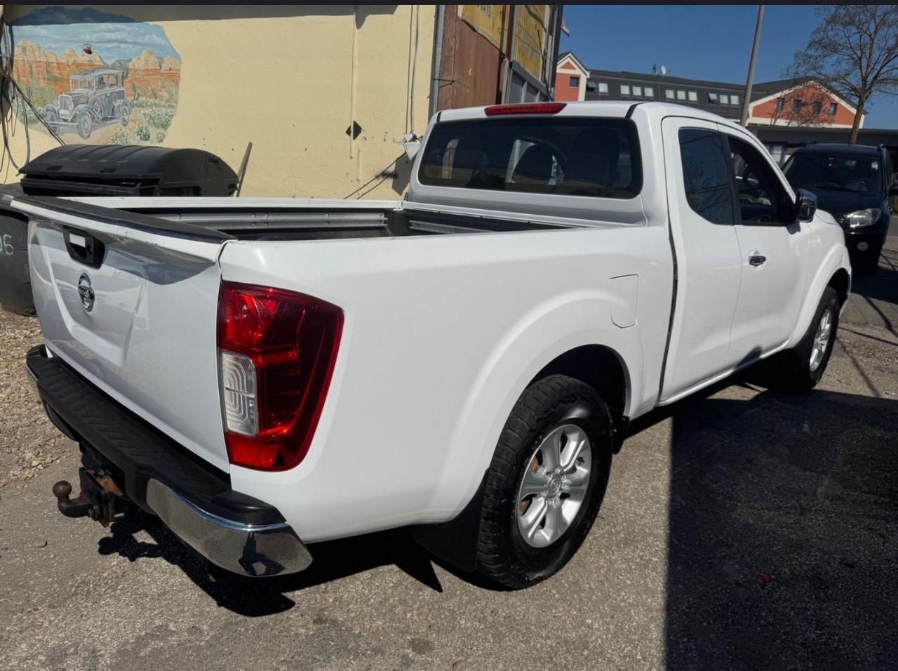 Nissan Navara 2.3 dCi 4WD King Cab Telaio Visia * Cambio 6M Manuale