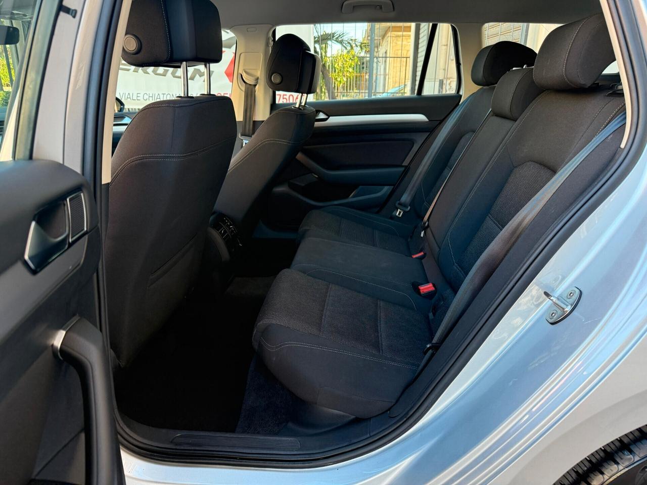 Volkswagen Passat 2.0 150cv TDI Business