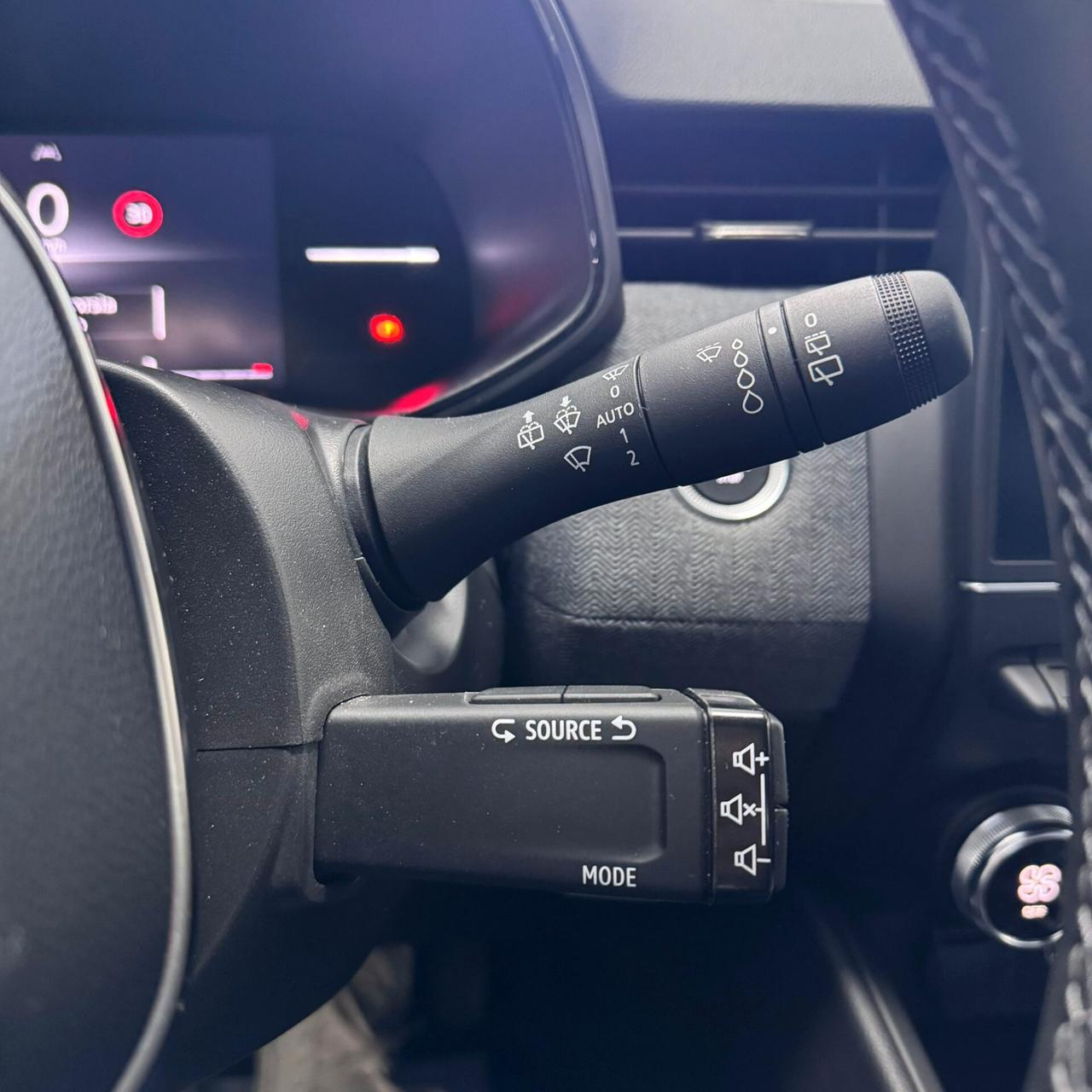 Renault Clio TCe 90 CV 5 porte Techno