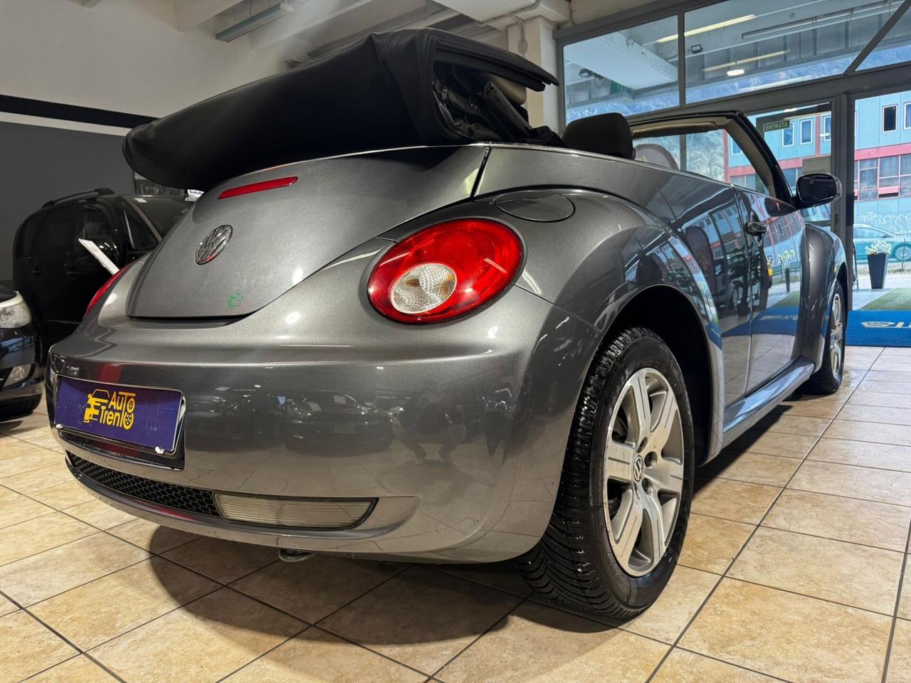 Volkswagen New Beetle 1.9 TDI 105CV Cabrio Lim. Red Edt.