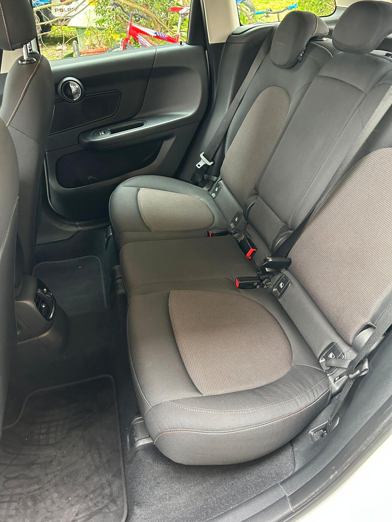 Mini Cooper D Countryman 2.0 Hype