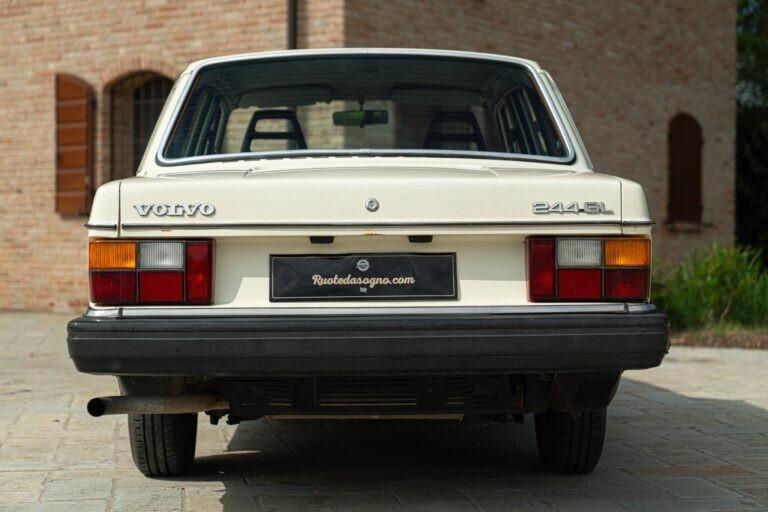 1982 VOLVO 244 GL - VLV00009
