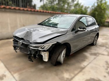 VW GOLF 8 2.0 TDI 150cv DSG - 2021 Incidentata
