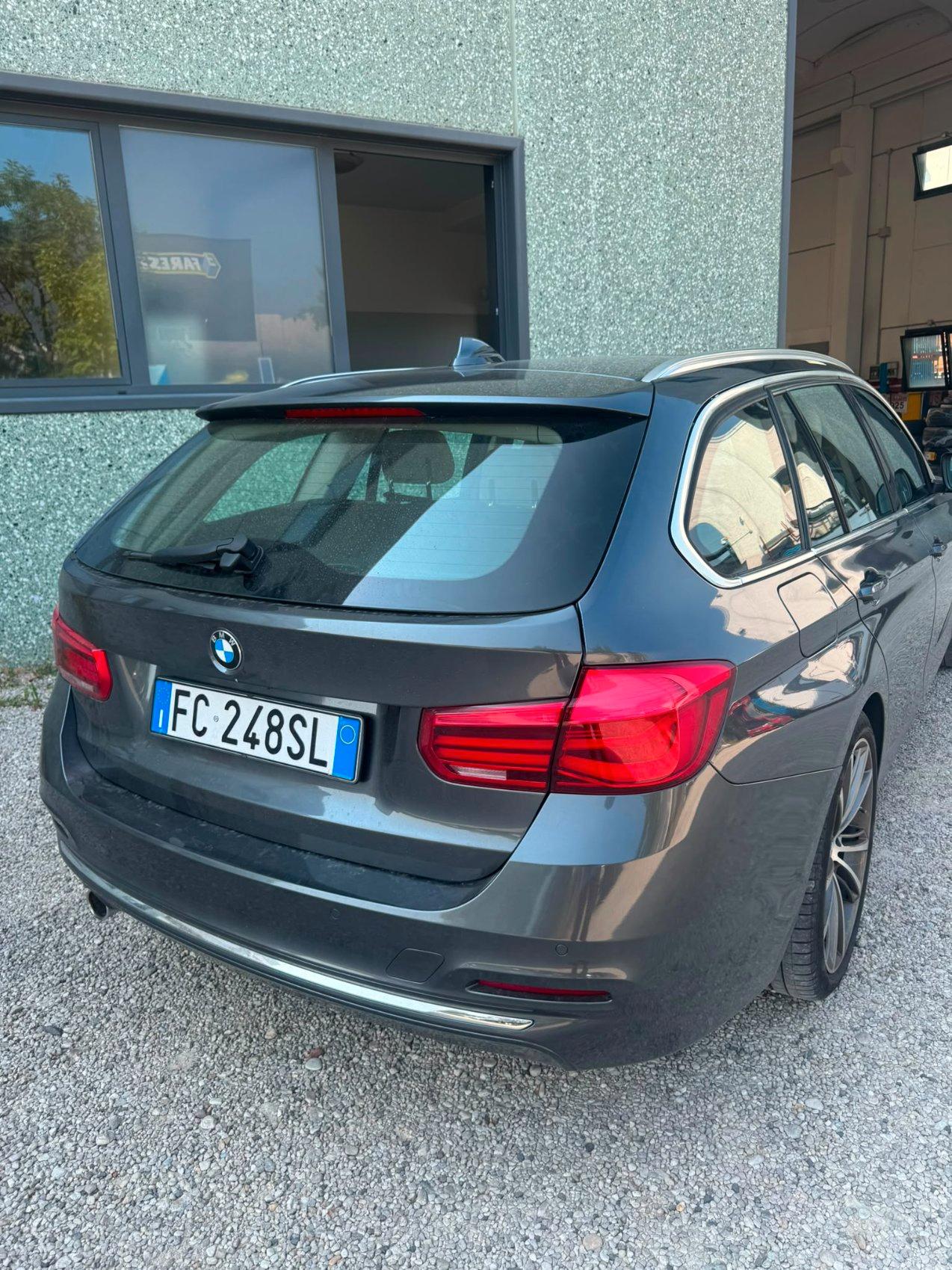 BMW 318 318d touring Msport
