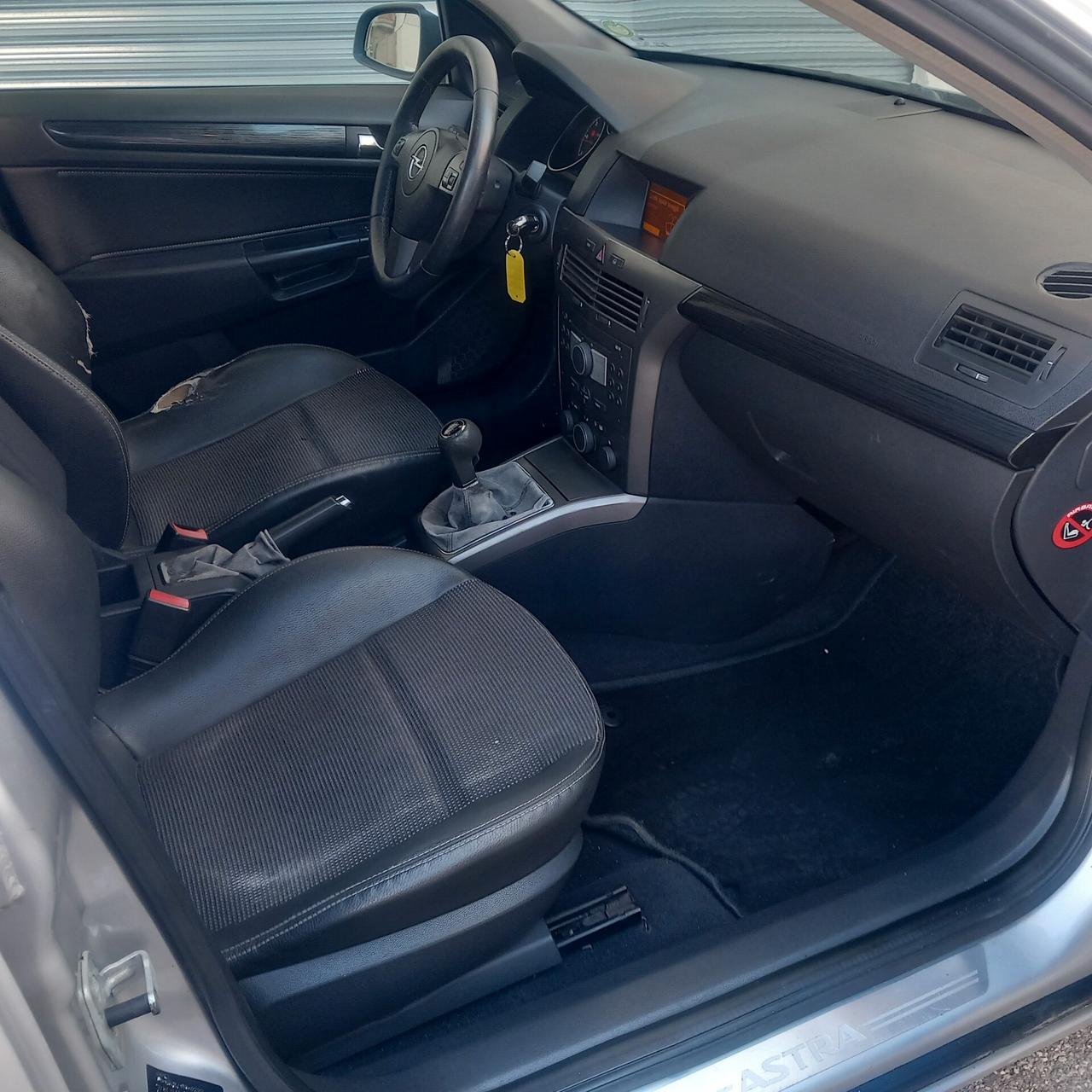 Opel Astra 1.9 CDTI 120CV Station Wagon Enjoy