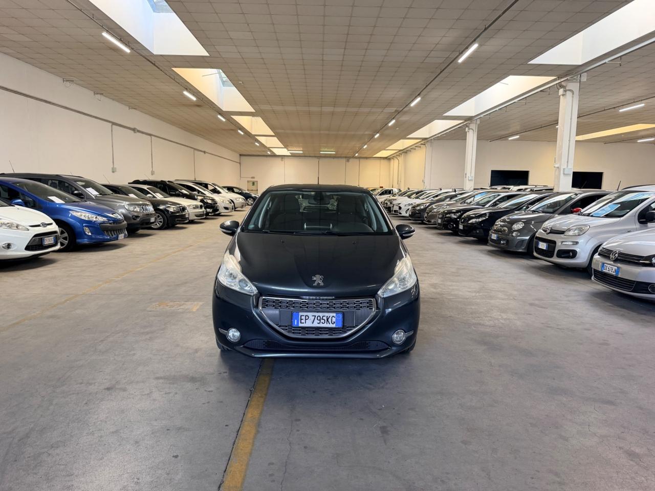 Peugeot 208 1.6 e-HDi 115 CV Stop&Start 5 porte Allure