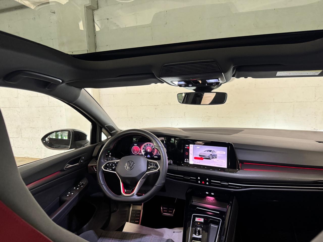 Volkswagen Golf GTI 2.0 TSI DSG PANO/DCC/MATRIX