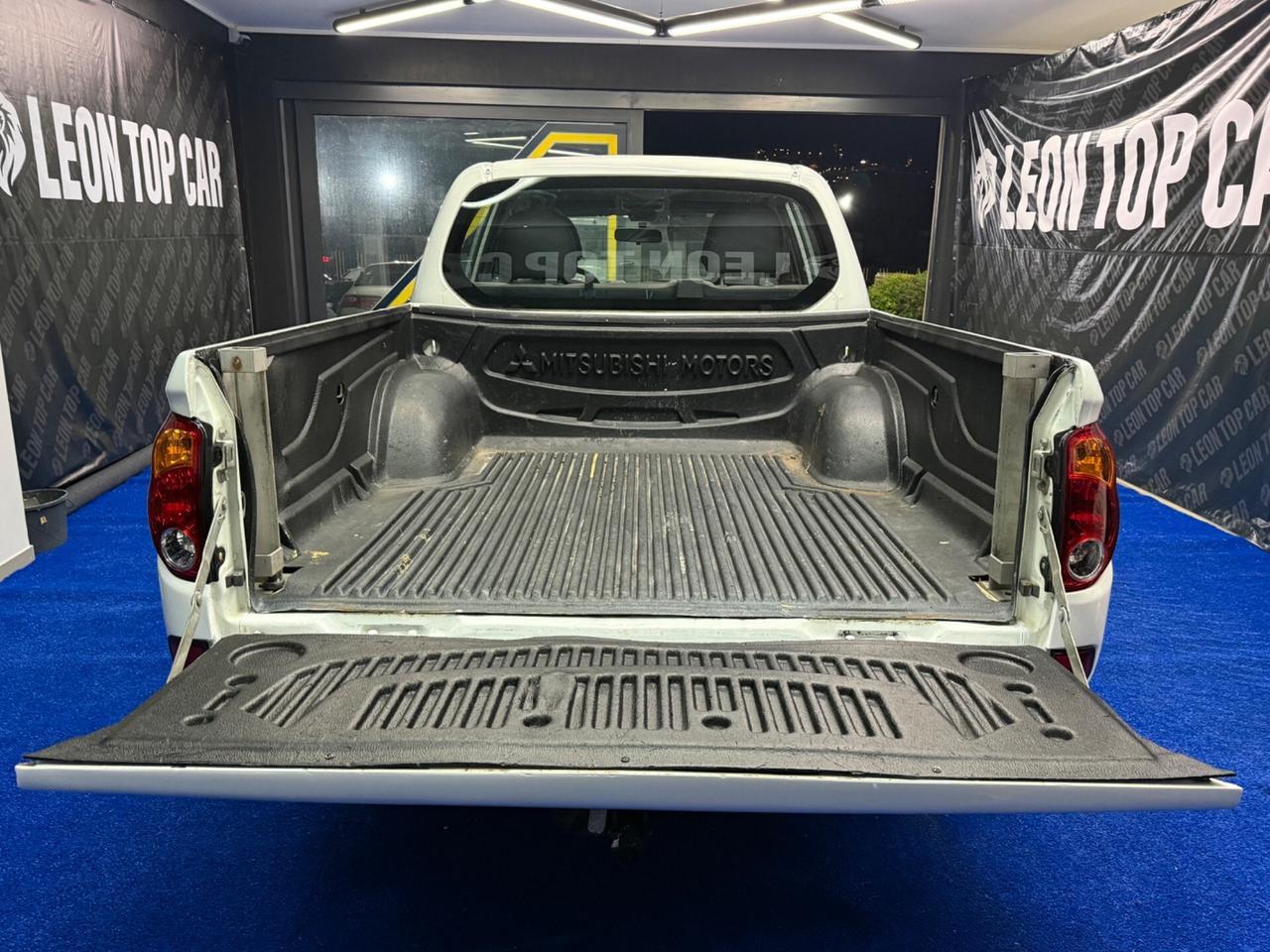 Mitsubishi L200 2.5 diesel 130 cv 4x4 prezzo iva compresa