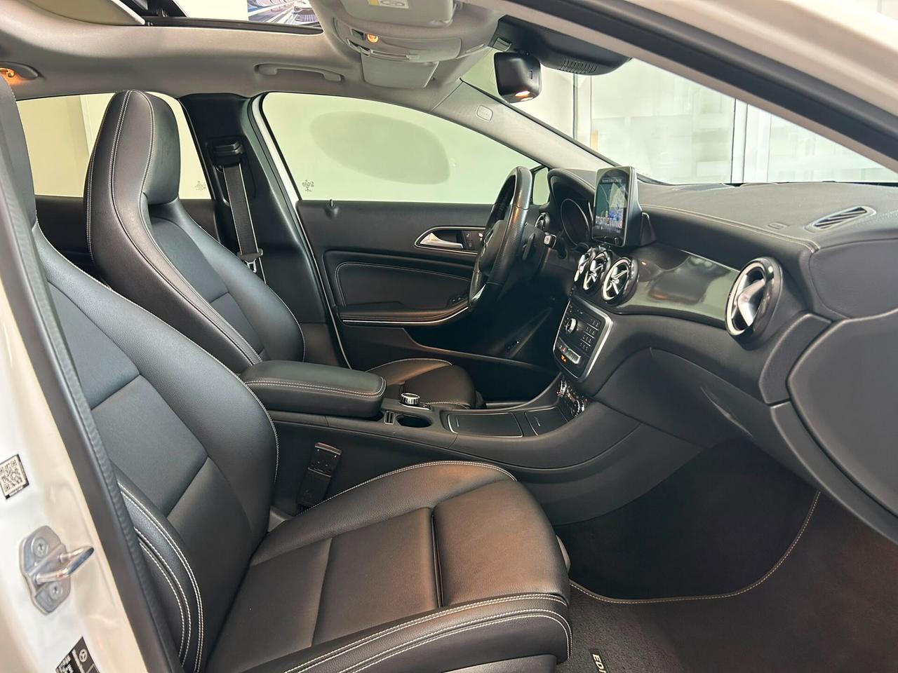 Mercedes-benz GLA 200 d Automatic Premium Night Edition