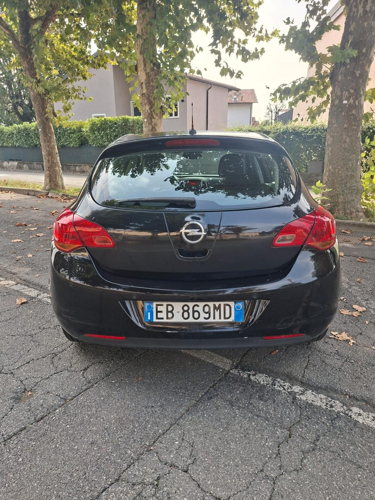 Opel Astra 1.3 Multijet cosmo 2010