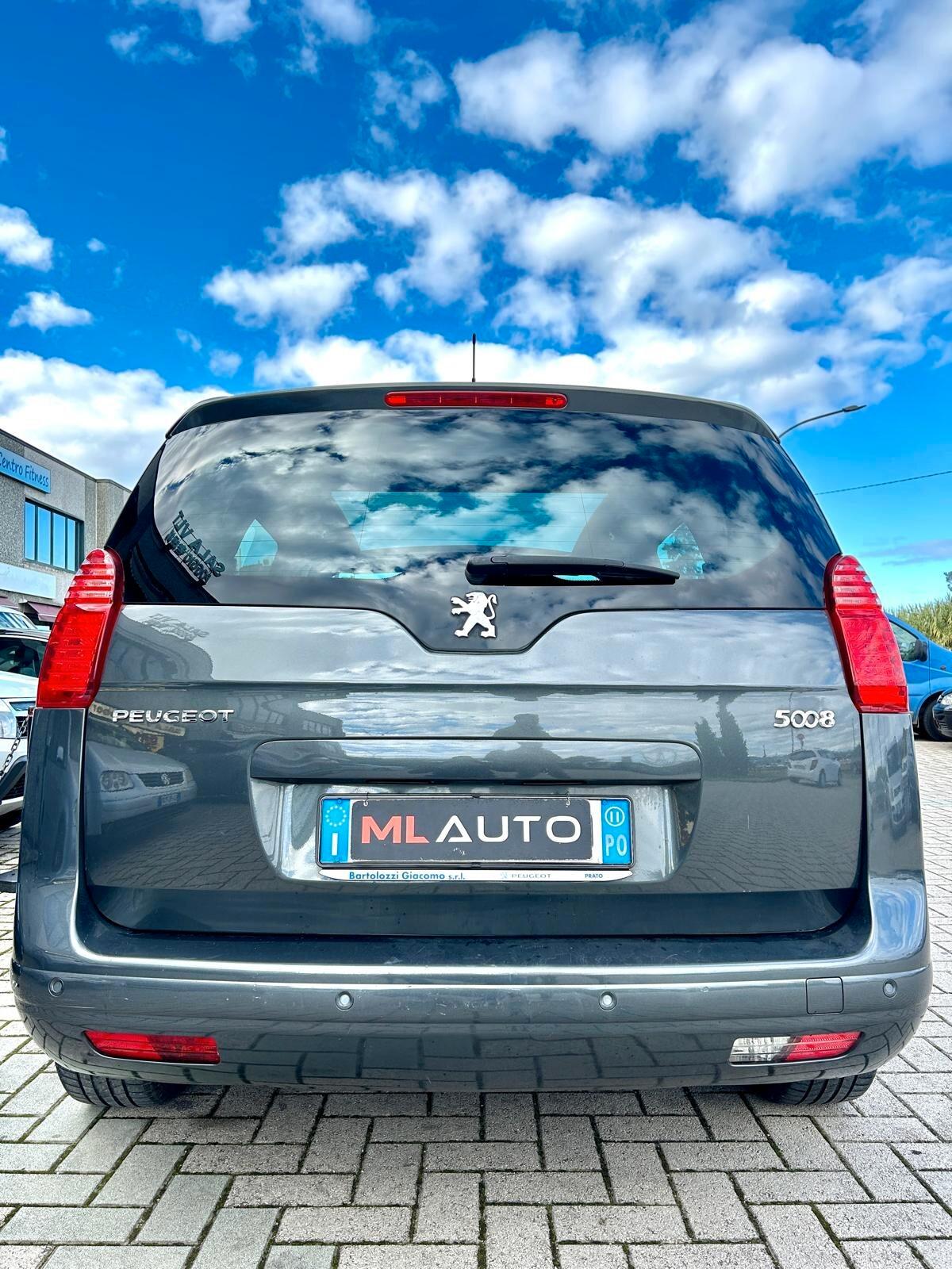 Peugeot 5008 1.6 HDi 112CV Féline 7 POSTI - ok neopatentato