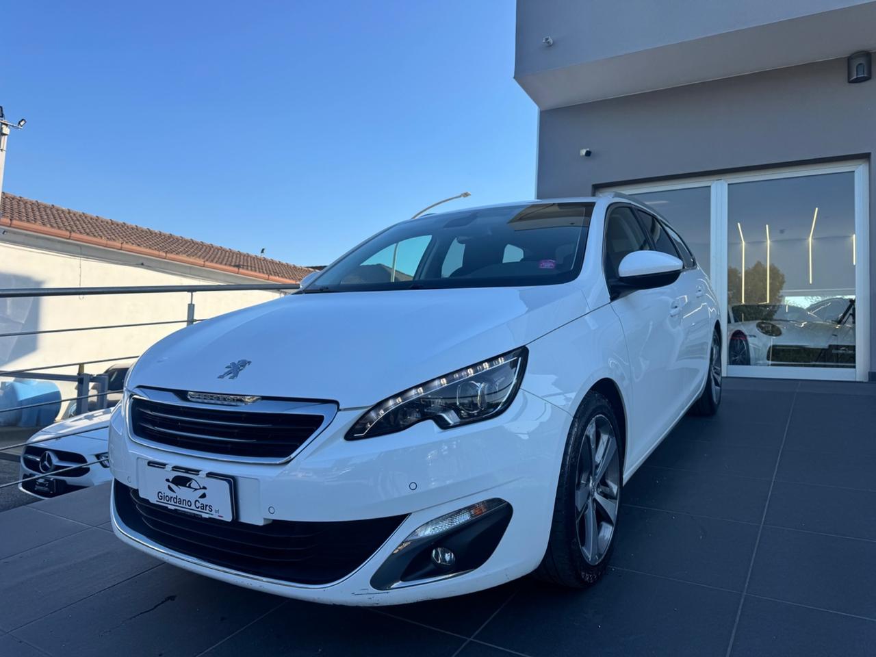 Peugeot 308 BlueHDi 120 S&S EAT6 SW Allure automatica in garanzia e