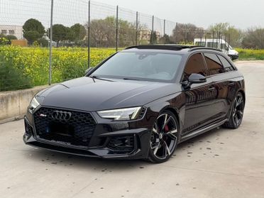 Audi rs4 2.9 530 hp total black strafull