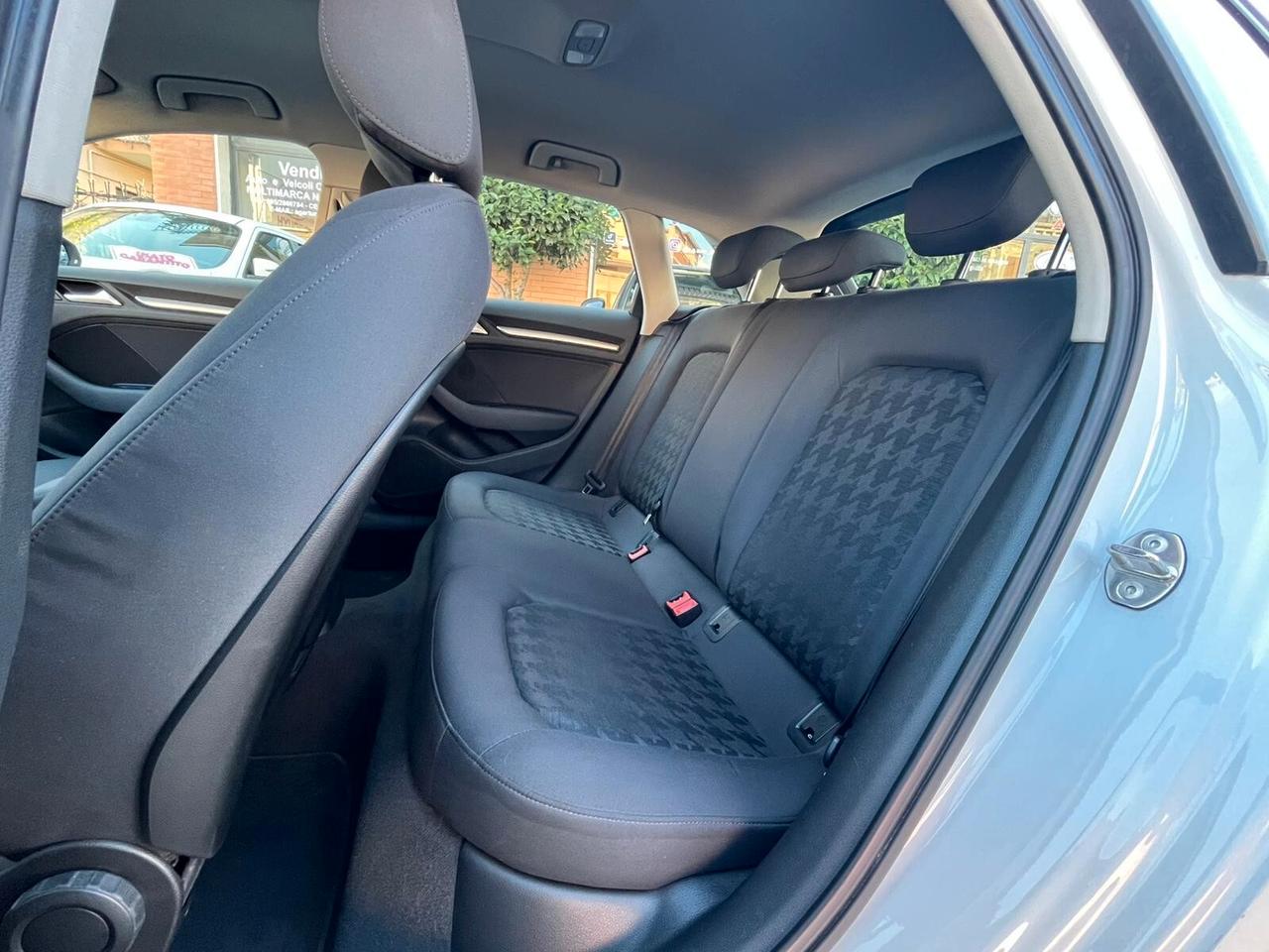 Audi A3 1.6 TDI clean diesel S tronic Ambiente