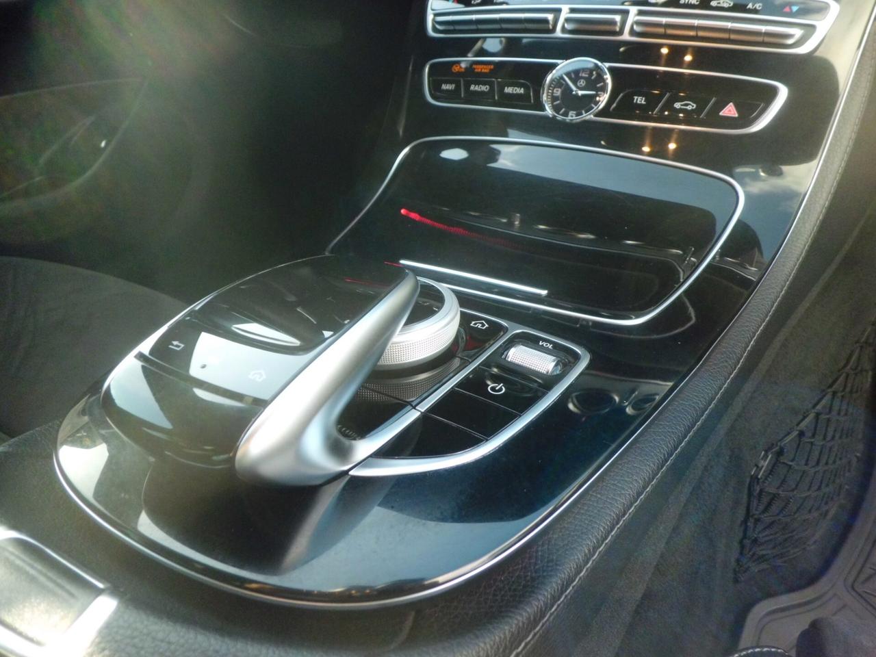 Mercedes-benz E 220 d Auto Premium Plus