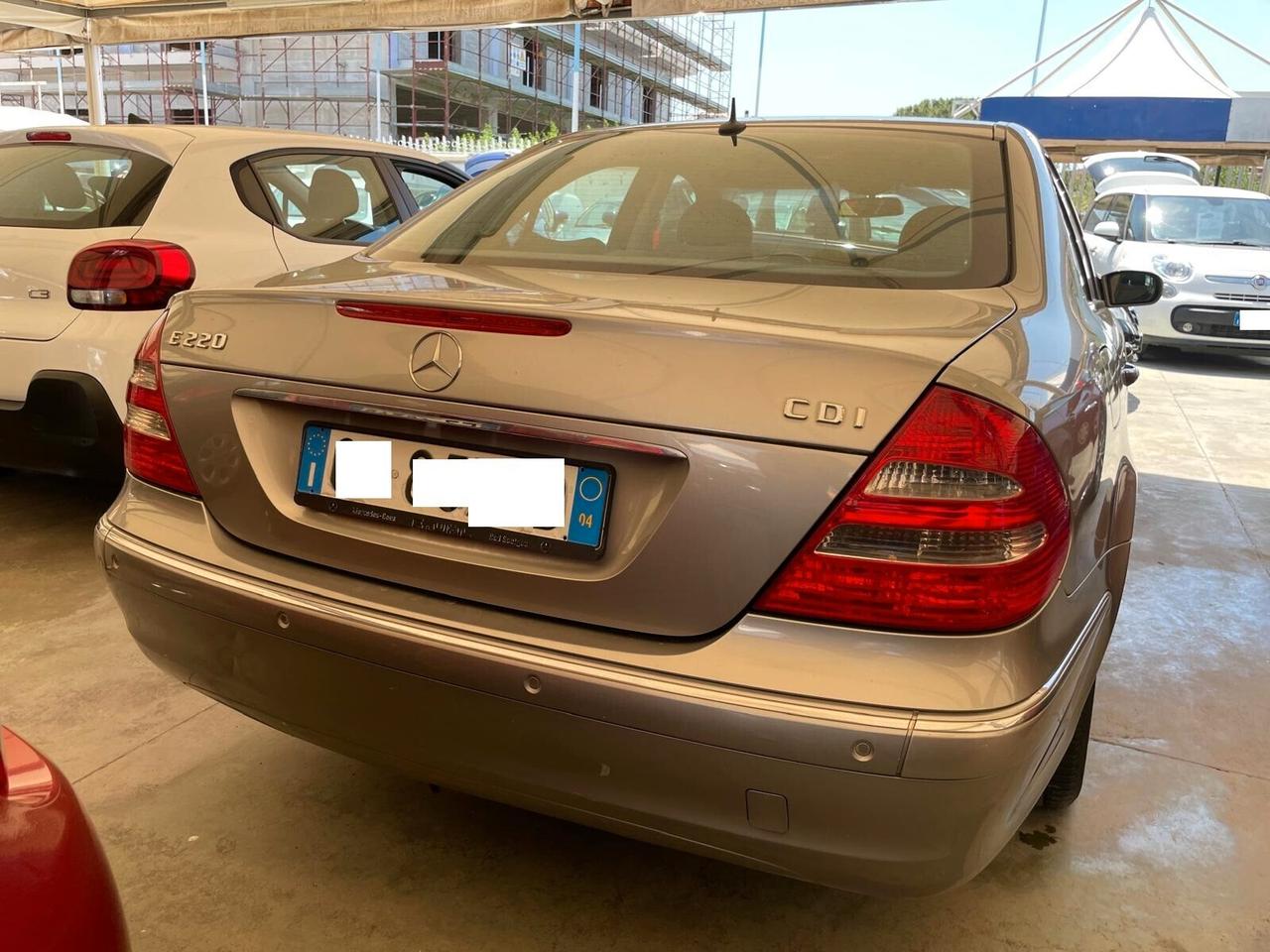 MERCEDES E220 2.1 DIESEL - TETTO PANORAMICO