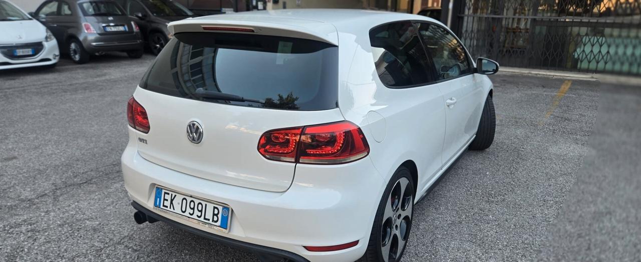 Volkswagen Golf 2.0 TSI 3p. GTI