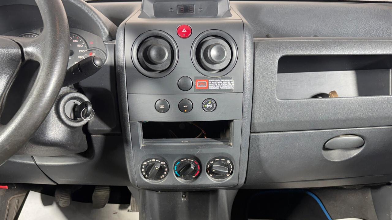 Citroen Berlingo 1.4 5p. Image