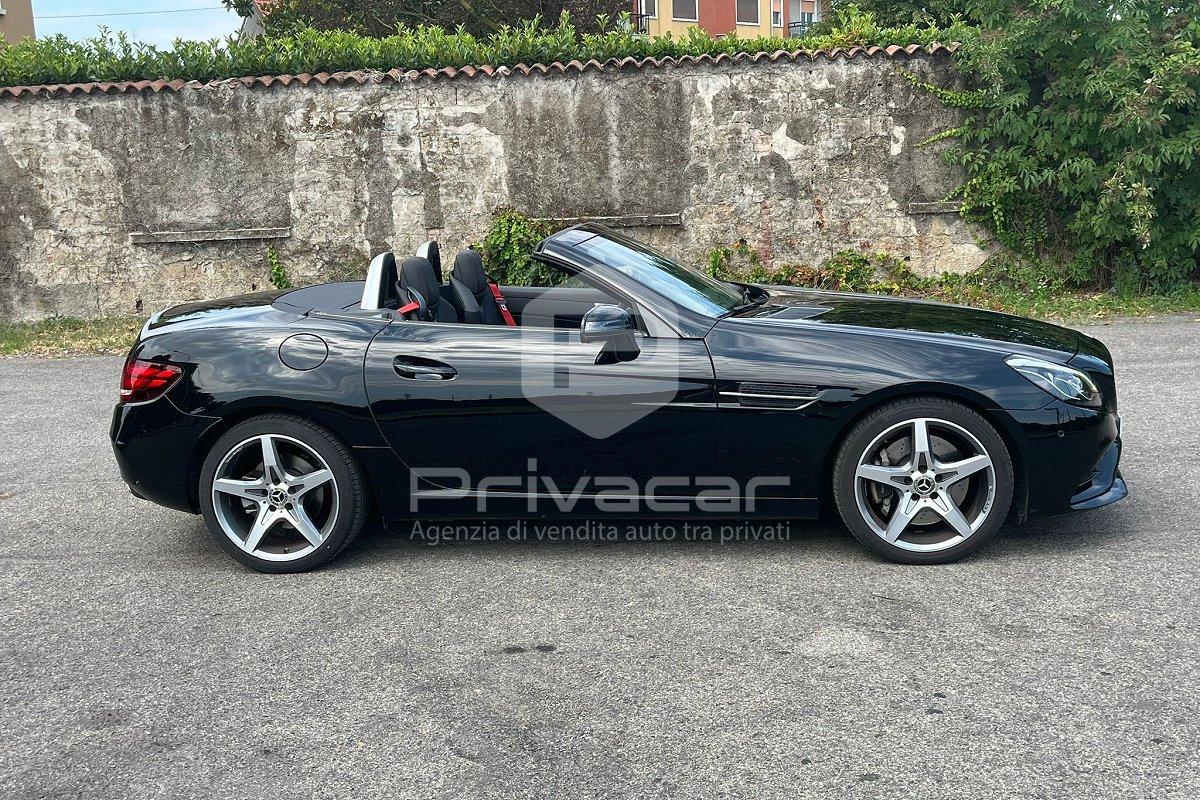 MERCEDES SLC 180 AMG line