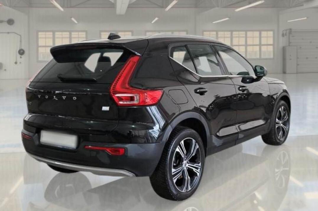Volvo XC40 B4 AWD Geartronic Momentum