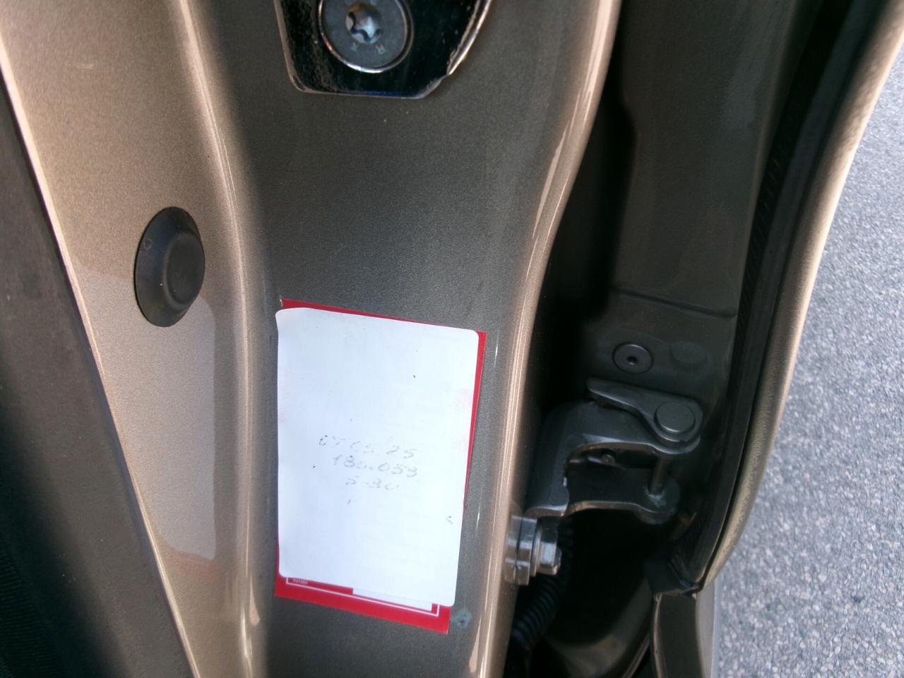 Renault Captur 1.5 DCI 110CV E6 ICONIC PELLE/NAVI/PDC/CAMERA