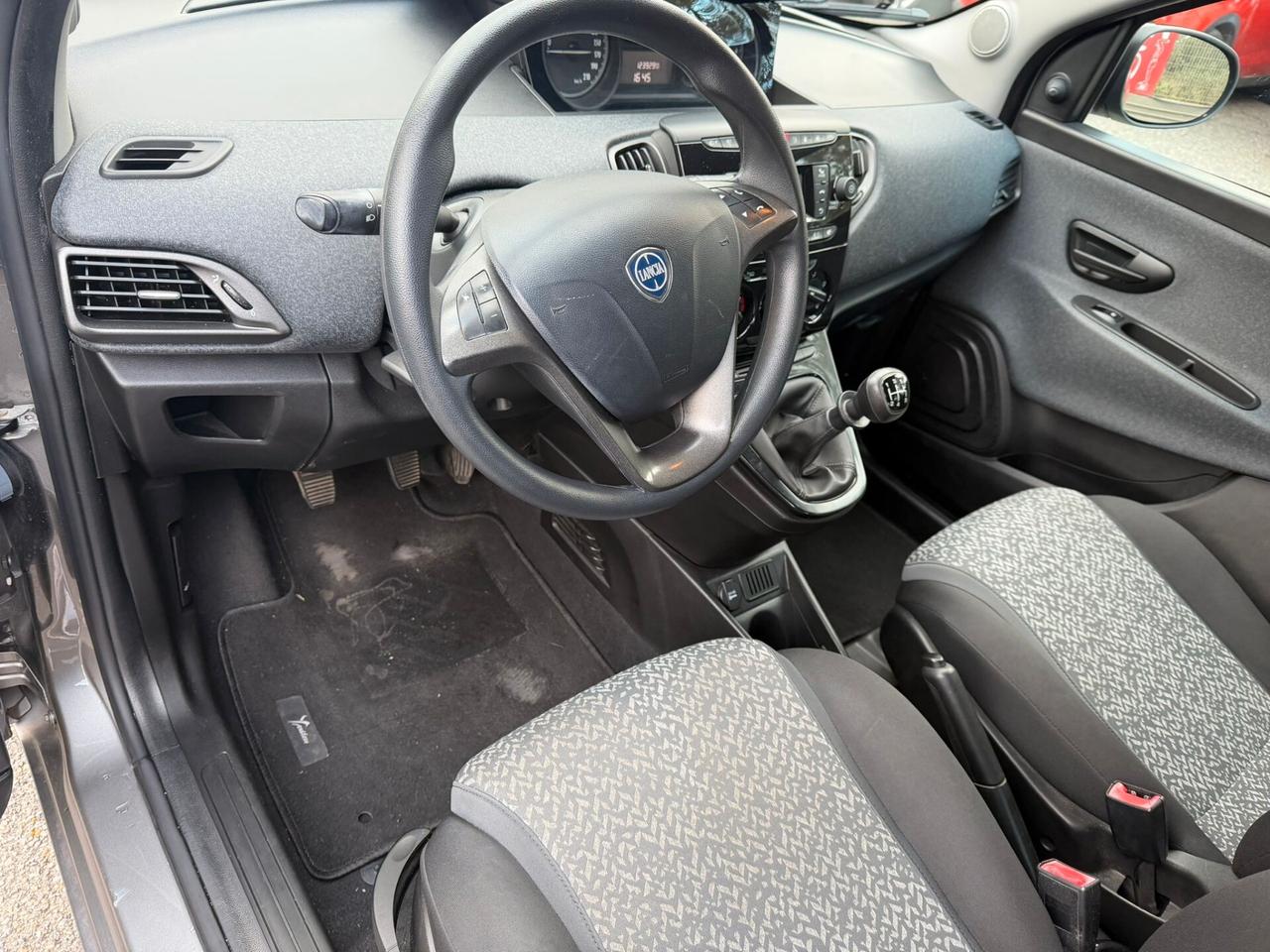 Lancia Ypsilon 1.2 69 CV 5 porte GPL Ecochic Elefantino Blu