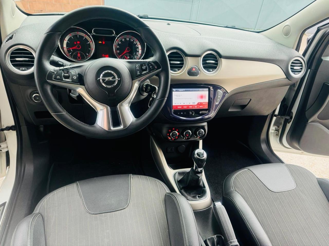 Opel Adam 1.2 70 CV