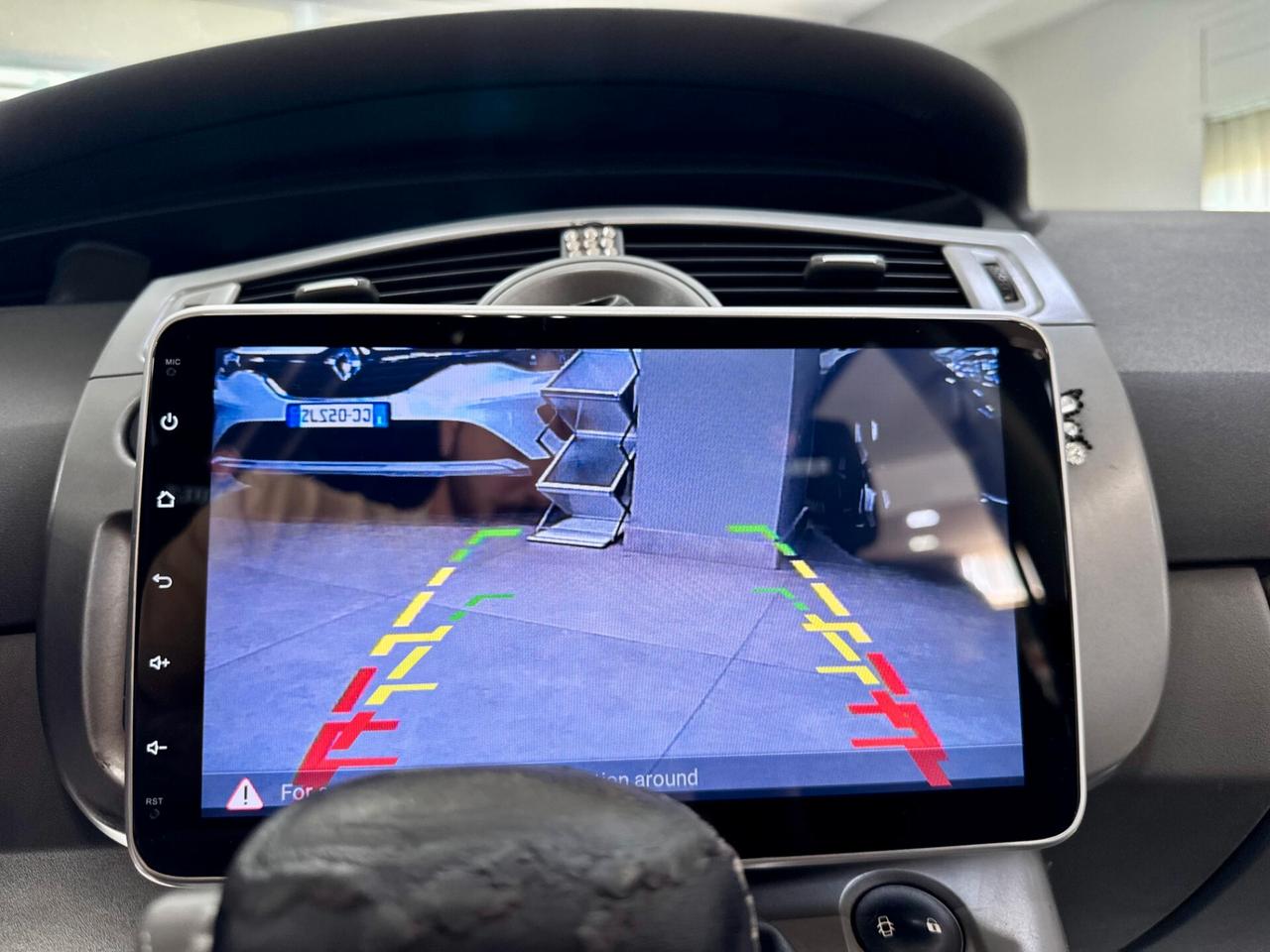 Renault Scenic 1.9 dCi 130CV EDC Dynamique