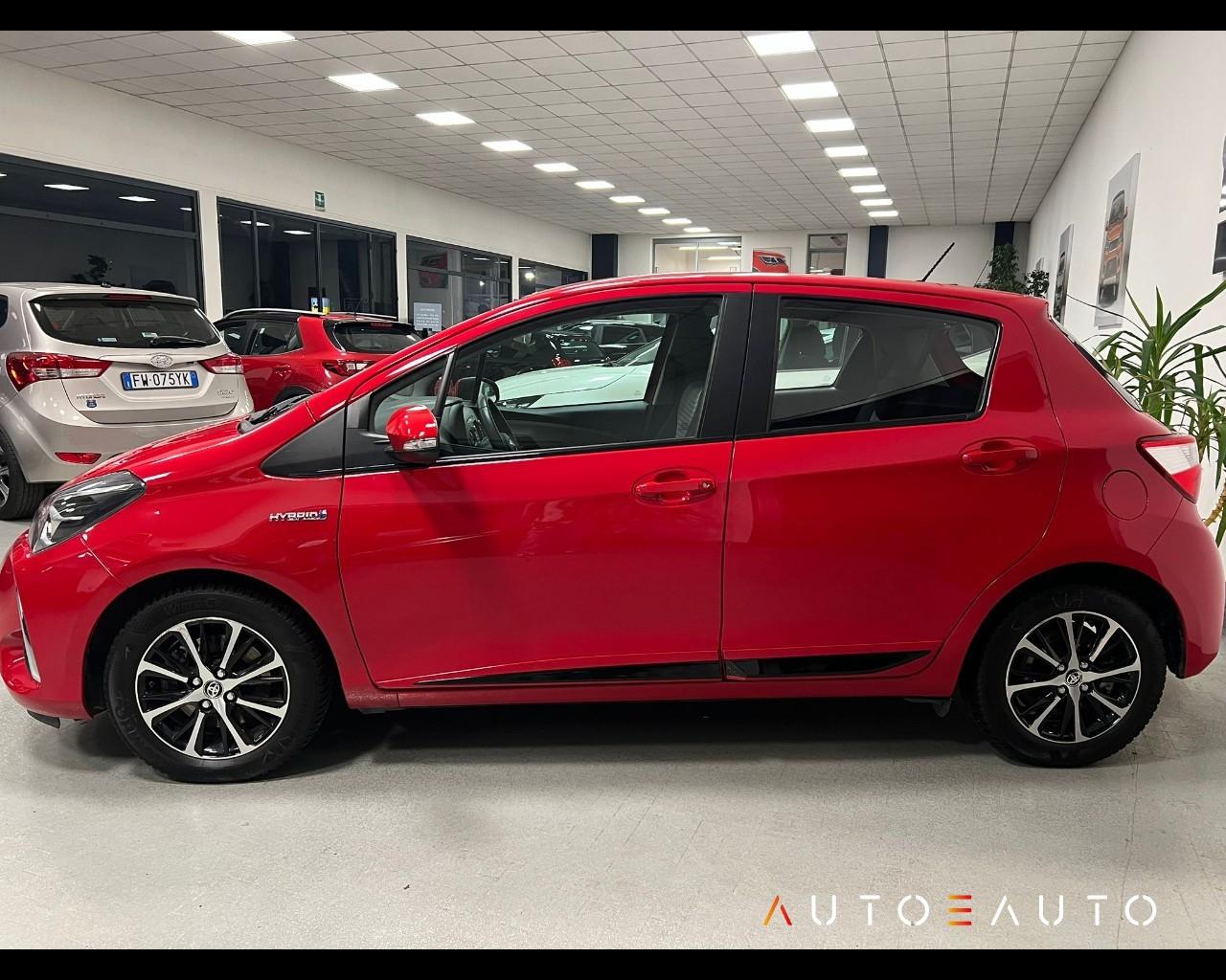 TOYOTA Yaris III 2017 - Yaris 5p 1.5h Active my18