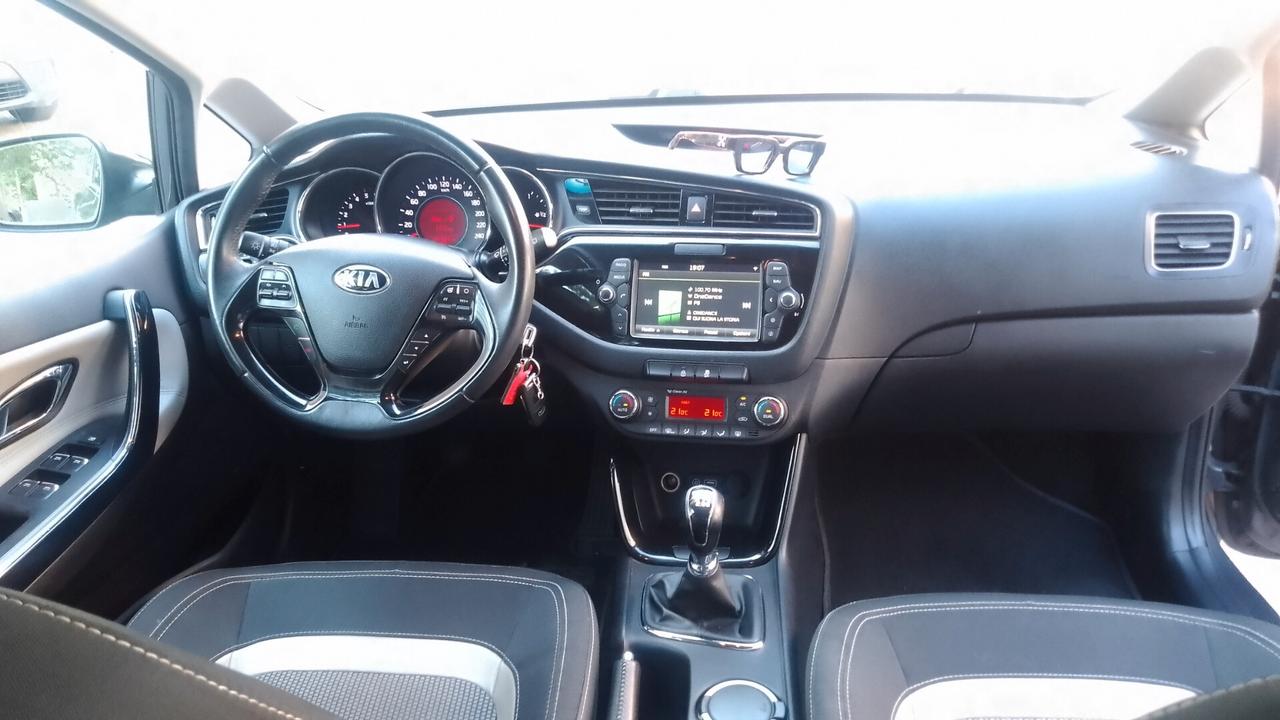 Kia Ceed cee'd 1.6 CRDi navi pelle tetto full 2016