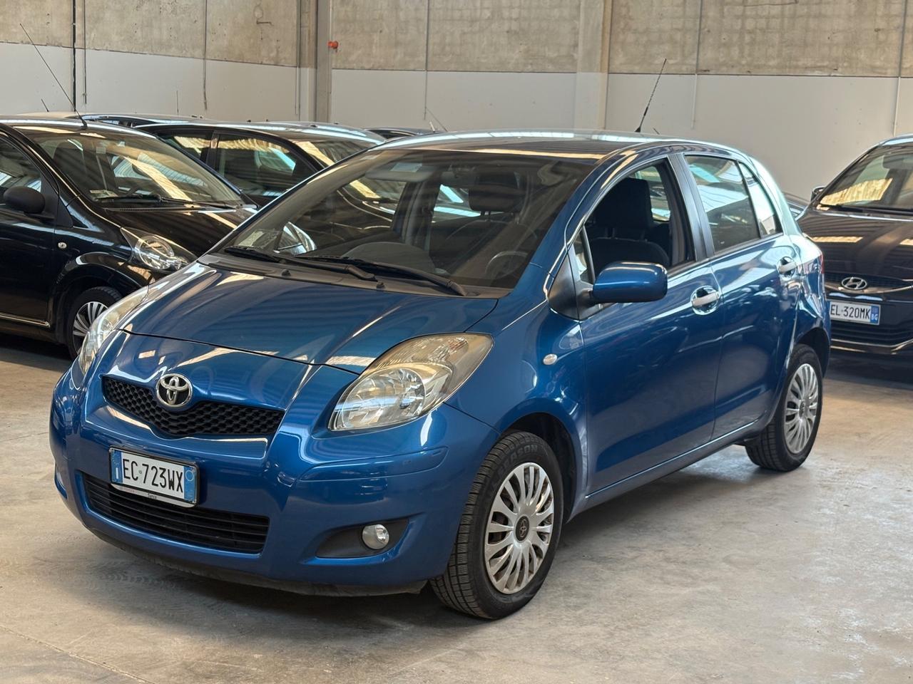 Toyota Yaris 1.0 5 porte Sol