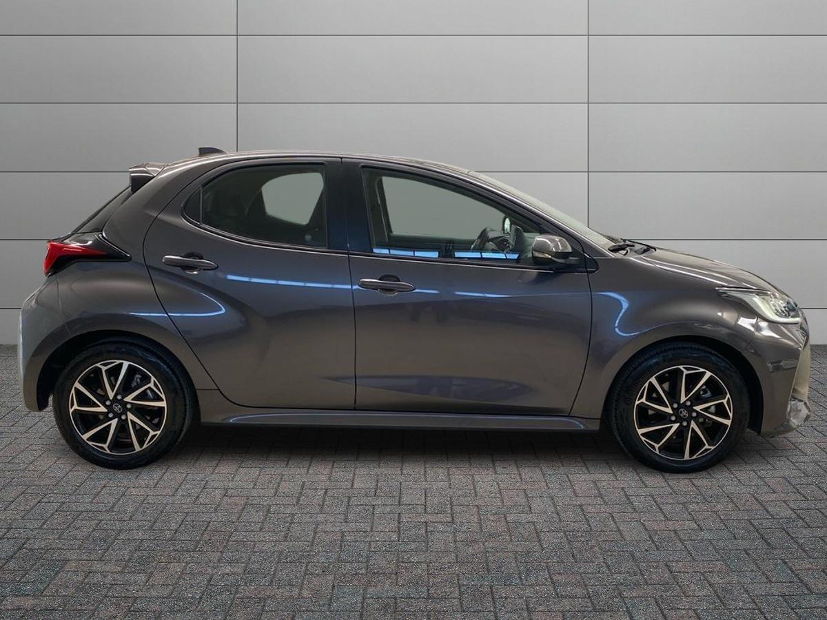 TOYOTA Yaris IV 2020 - Yaris 1.5h Trend