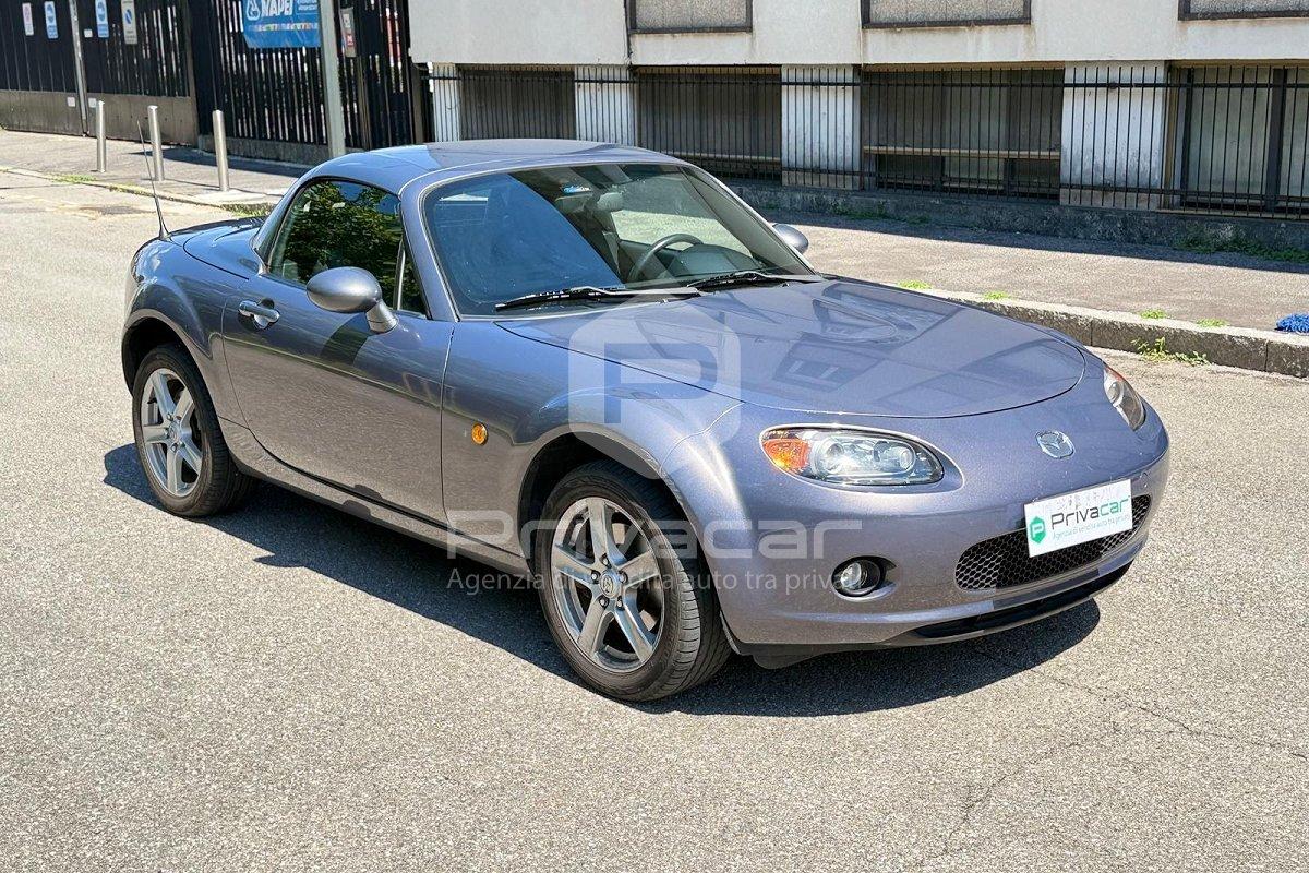 MAZDA MX-5 Roadster Coupé 1.8L Wind