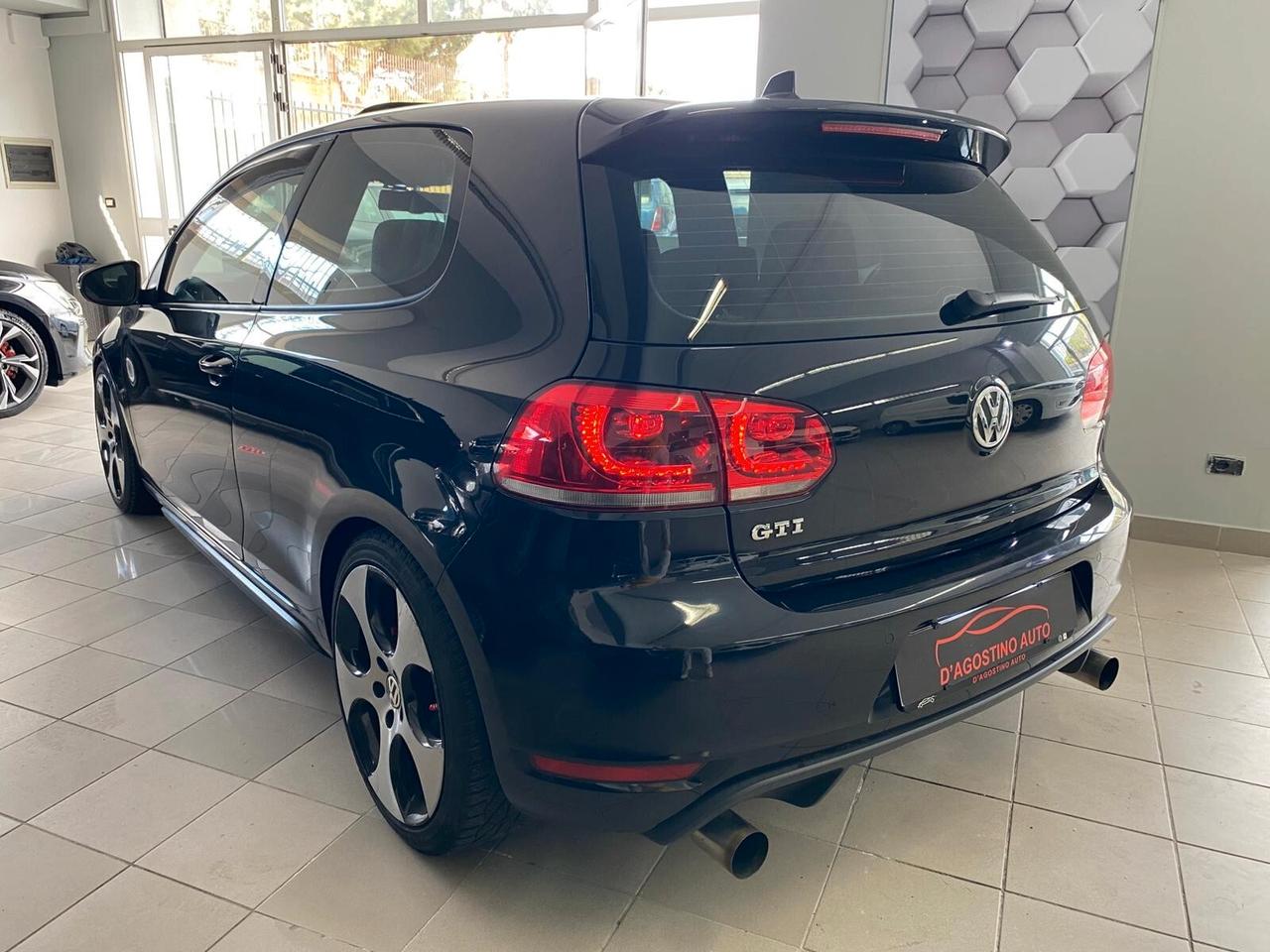Volkswagen Golf GTI 2.0 TSI 3p.