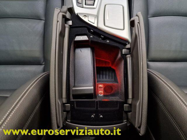 BMW 530 d xDrive 249CV Touring Luxury