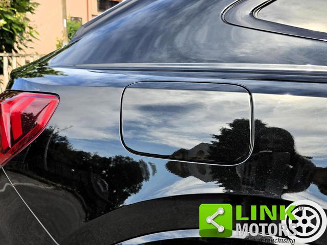 AUDI Q3 SPB 35 TFSI S tronic Identity Black S Line Edition