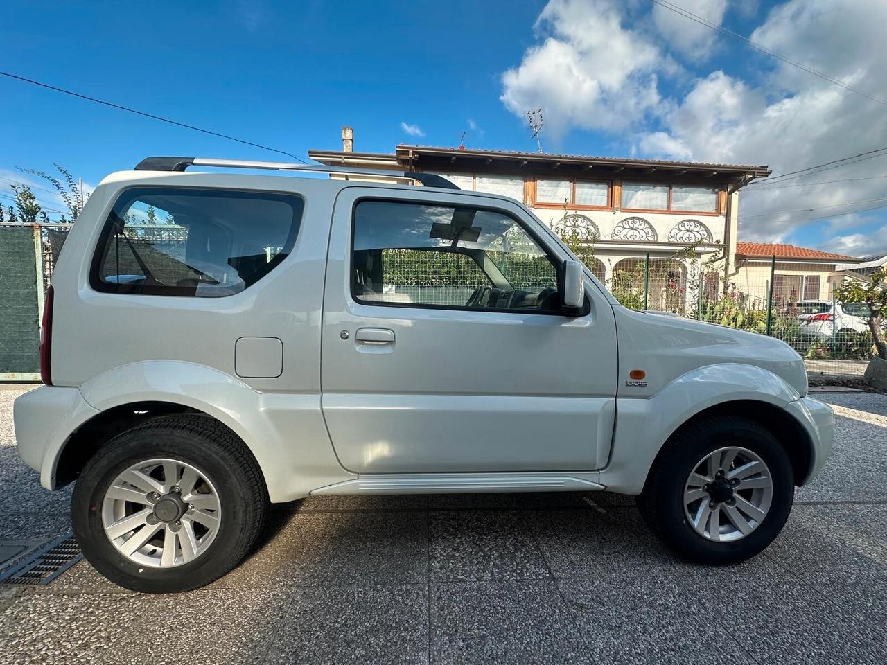 Suzuki Jimny 1.5 DDiS cat 4WD Special