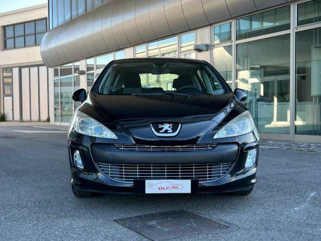 PEUGEOT 308 1.6 HDi 90CV 5P. Neopatentati