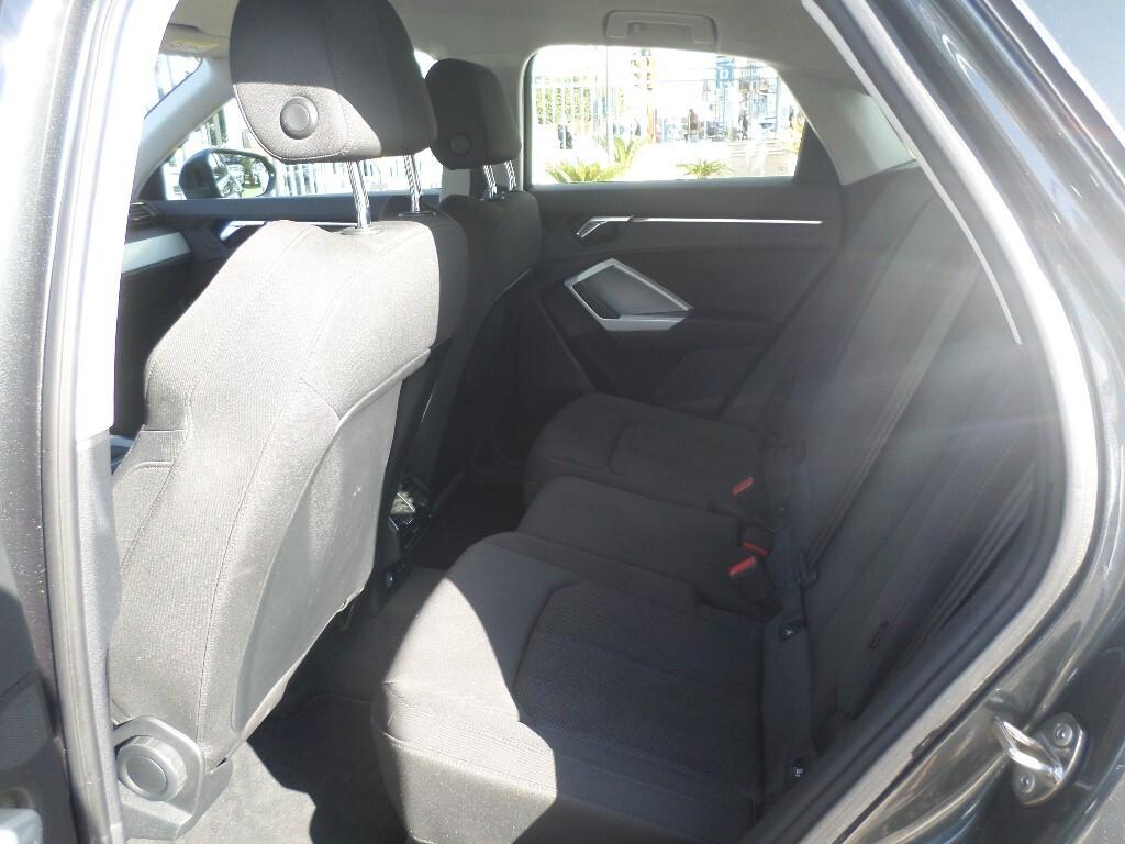Audi Q3 SPB 35 TFSI S line edition