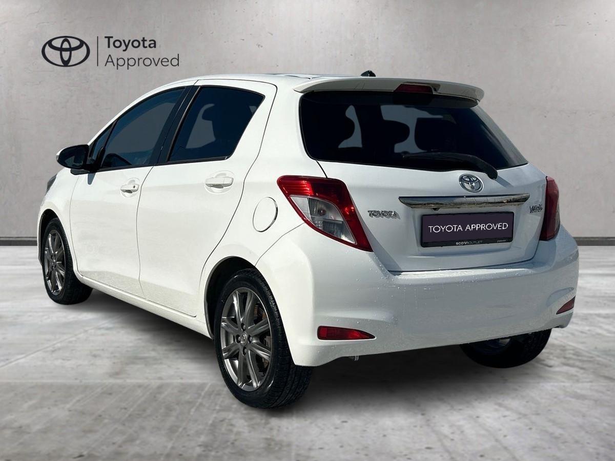 TOYOTA Yaris III 2011 - Yaris 5p 1.3 Lounge