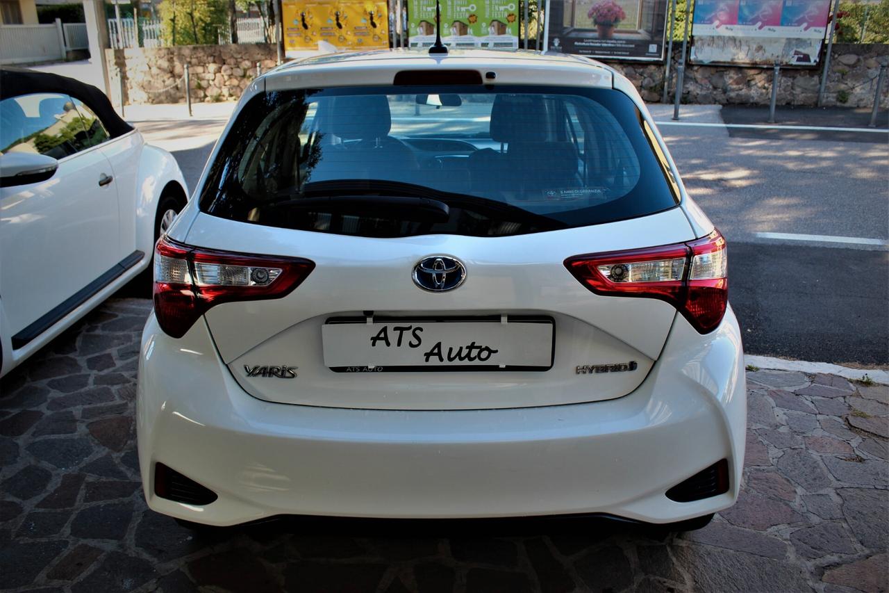 Toyota Yaris 1.5 Hybrid 5 porte Business