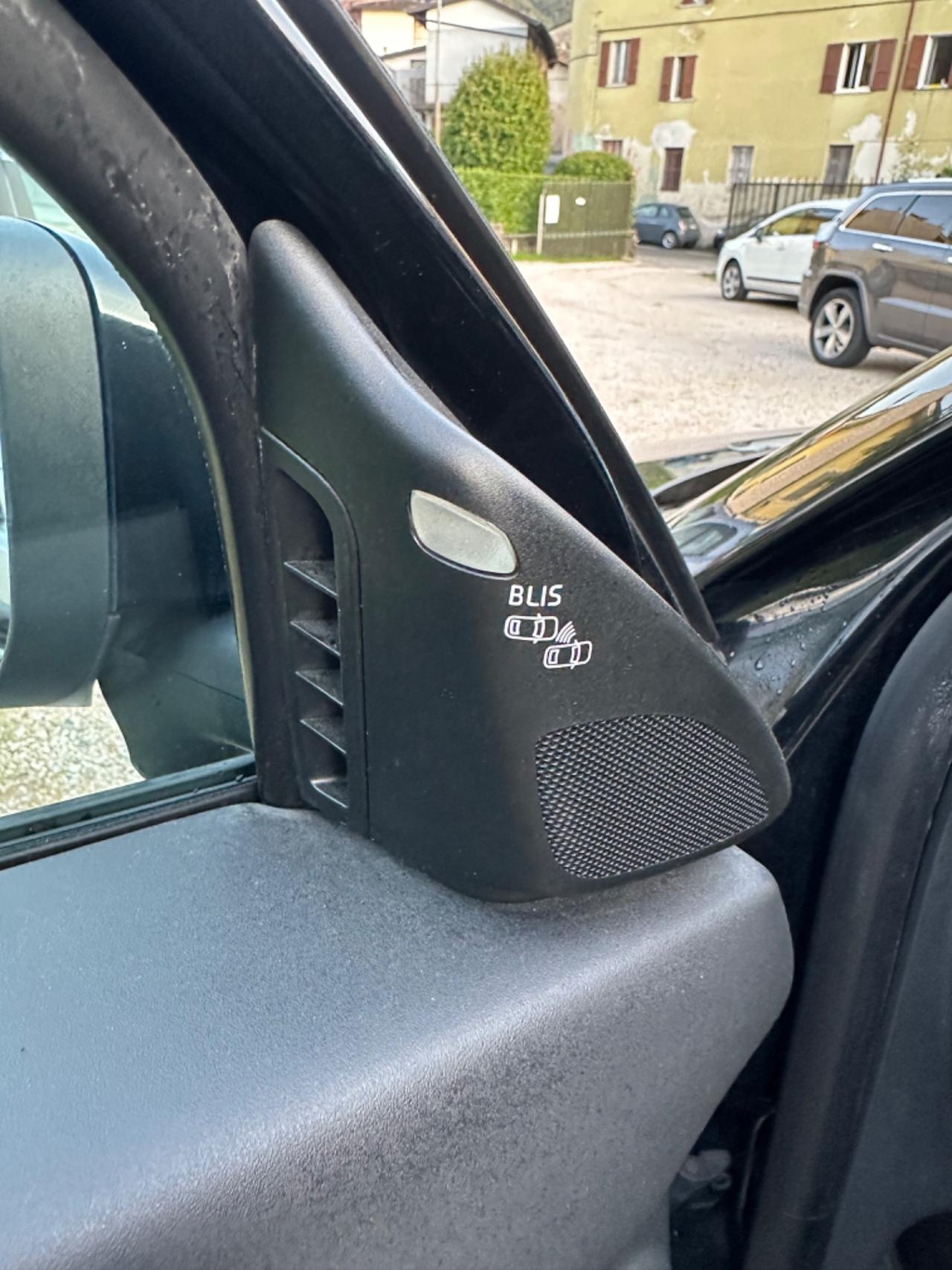 Volvo V50 D2 POLAR UNICOPR KMCERT