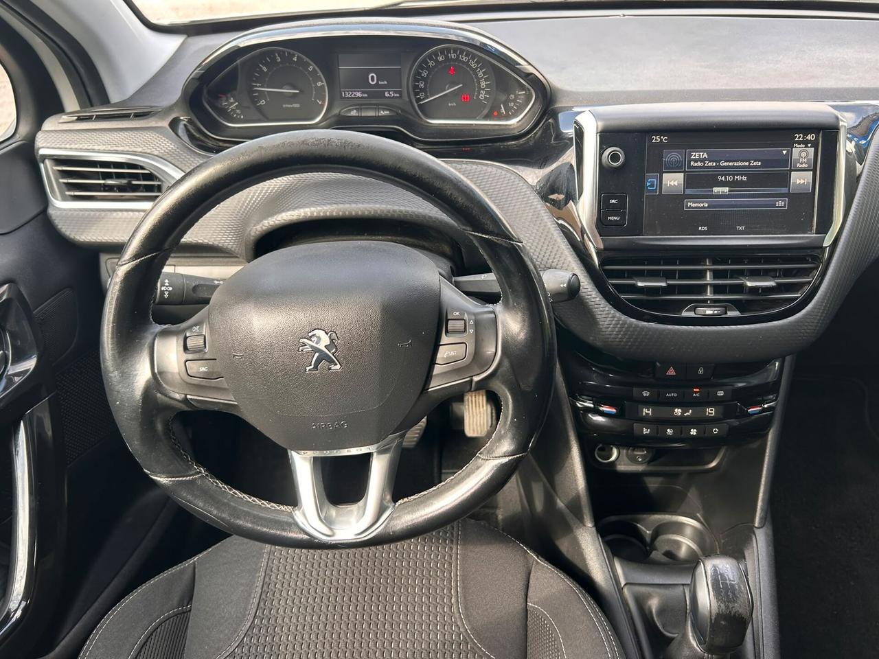 Peugeot 208 PureTech 82 5 porte Allure