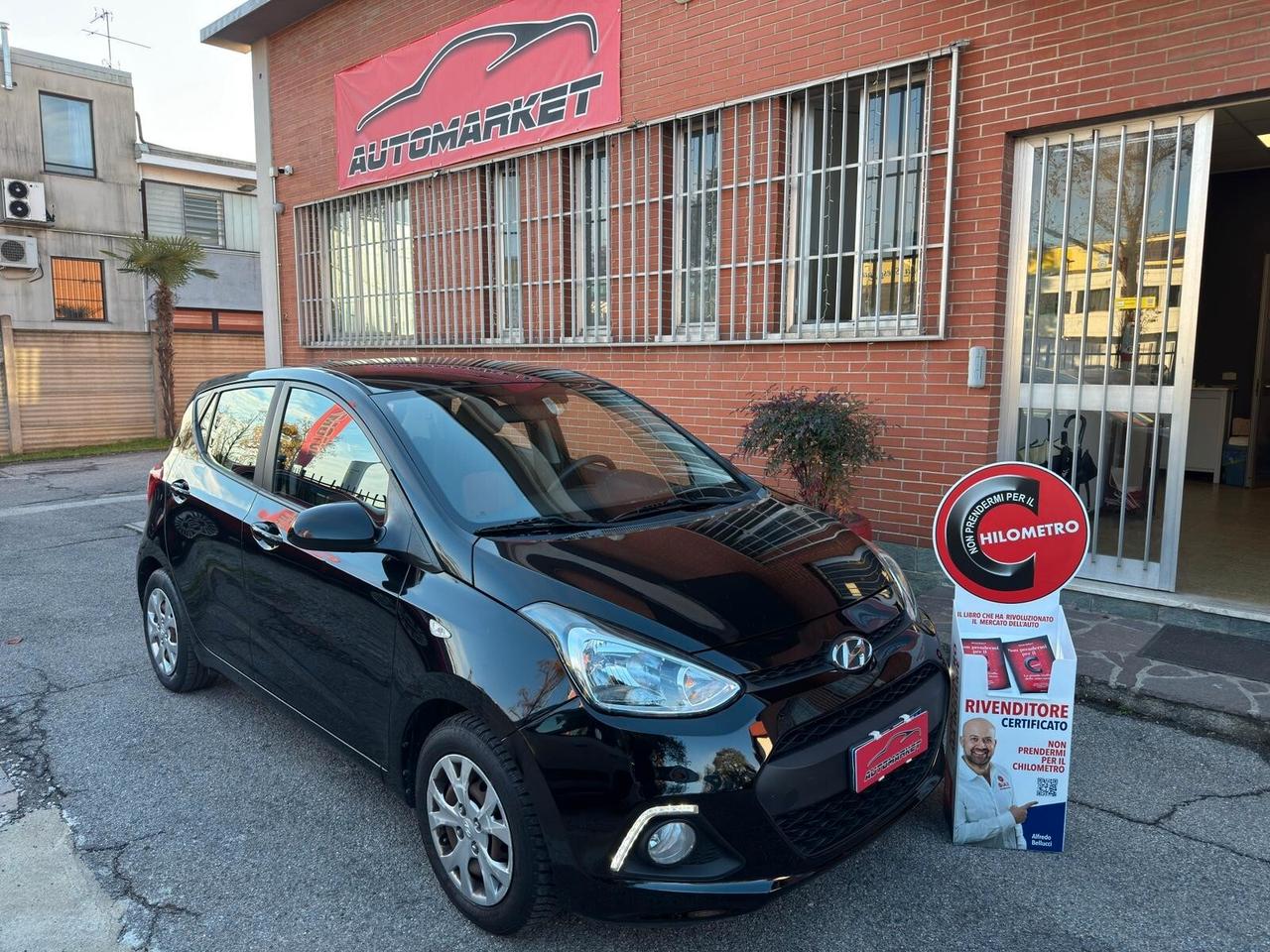 Hyundai i10 1.0 67cv AUTOMATICO Sound Edition